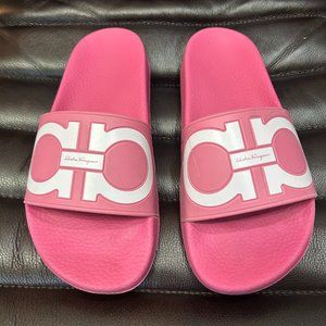 Ferragamo Pink Groove Slides!
